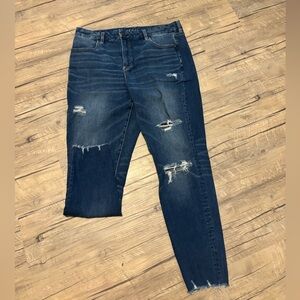 American eagle distressed jeans